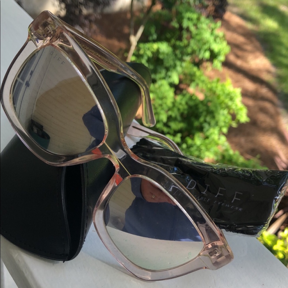 Diff eyewear pink with mirror frames